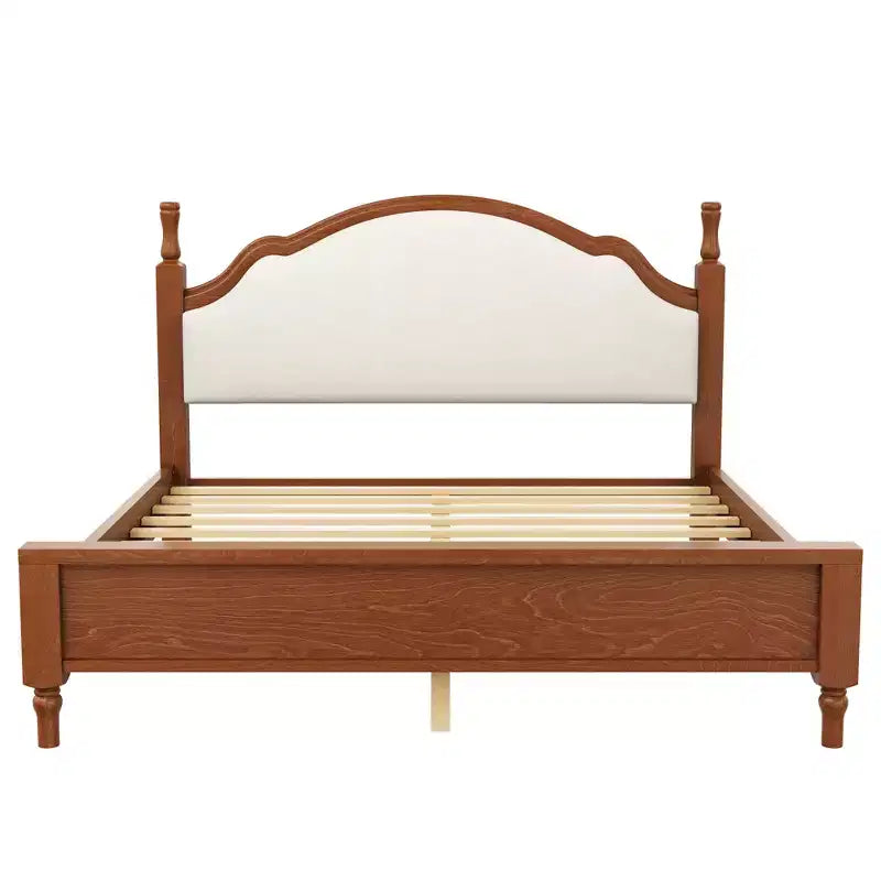 Letto in legno con testiera