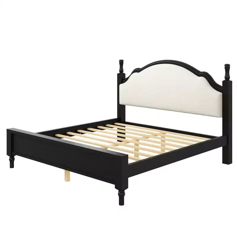Letto in legno con testiera